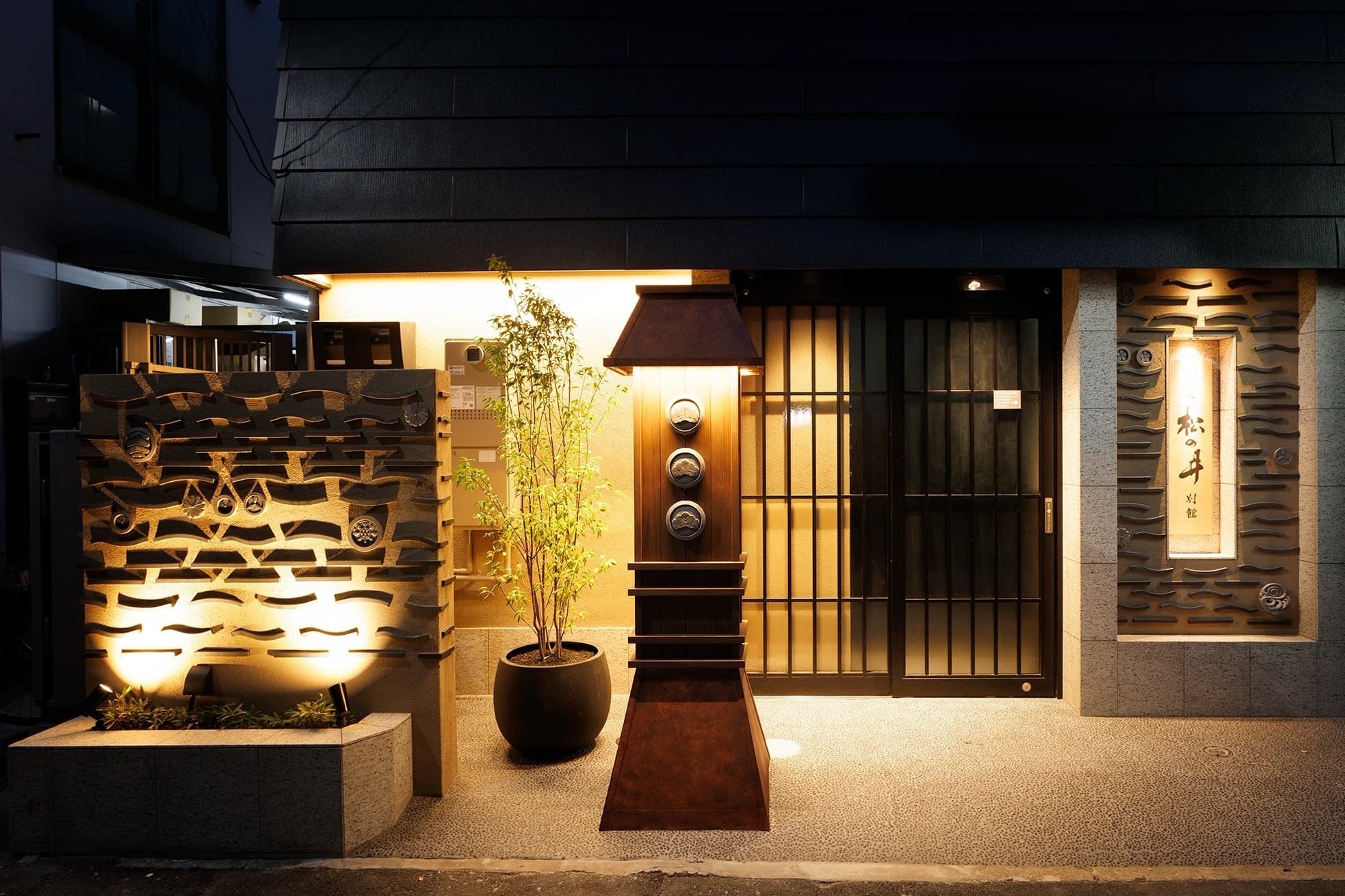 8d9b6789-1d98-4538-8e4a-1c07d9d2376f.jpg