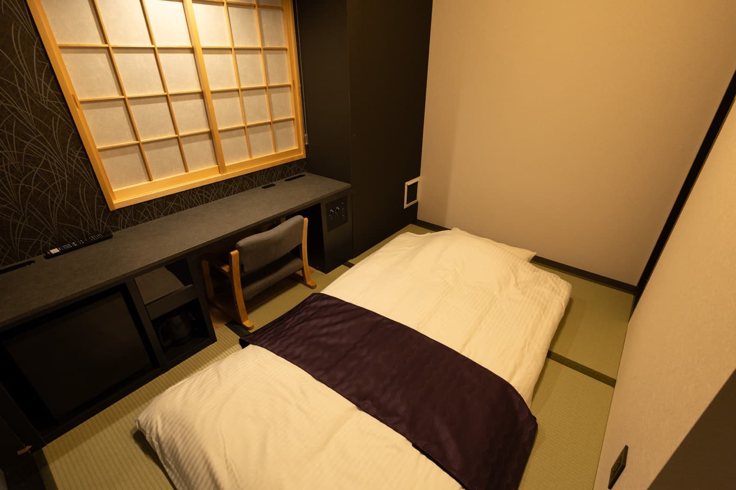 「酒林」の落ち着いた客室