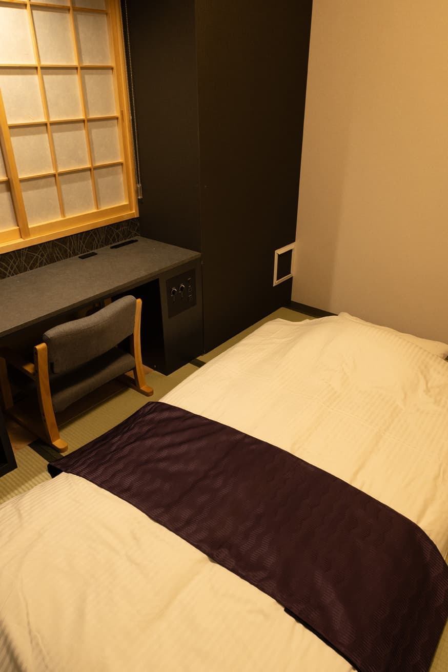 103号室 和室シングルルームの室内