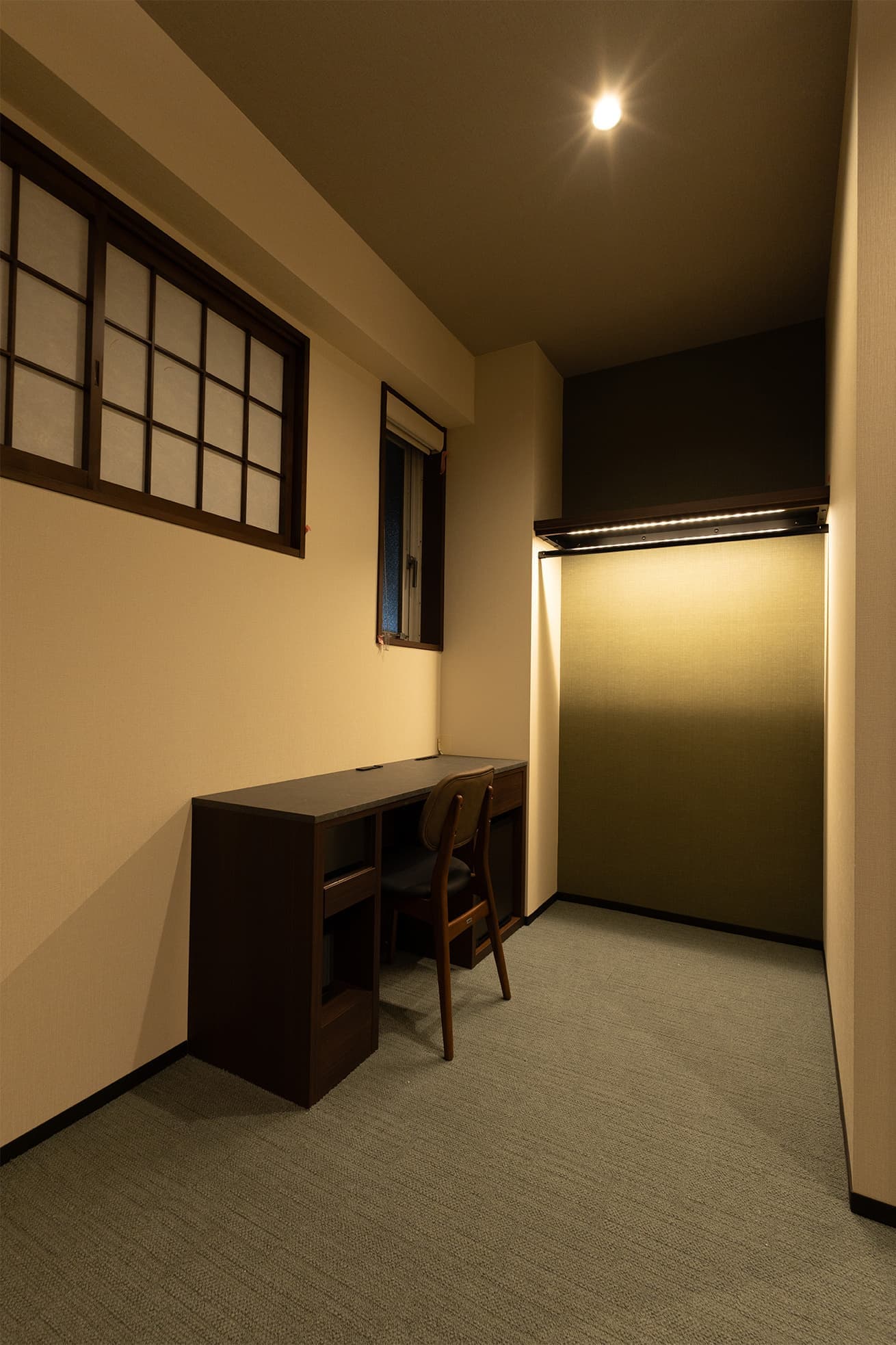 204号室 デラックスダブルルームのシャワールーム