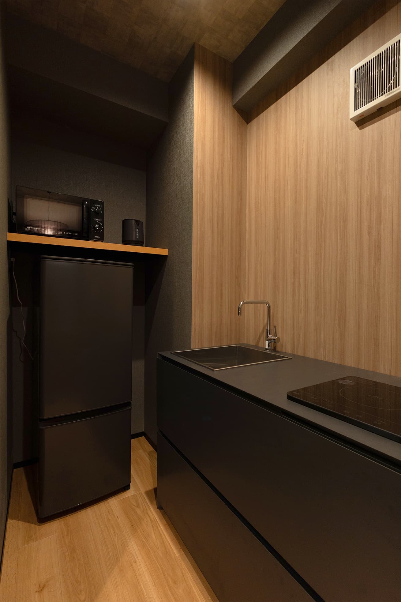 302号室 トリプルファミリールームのシャワールーム