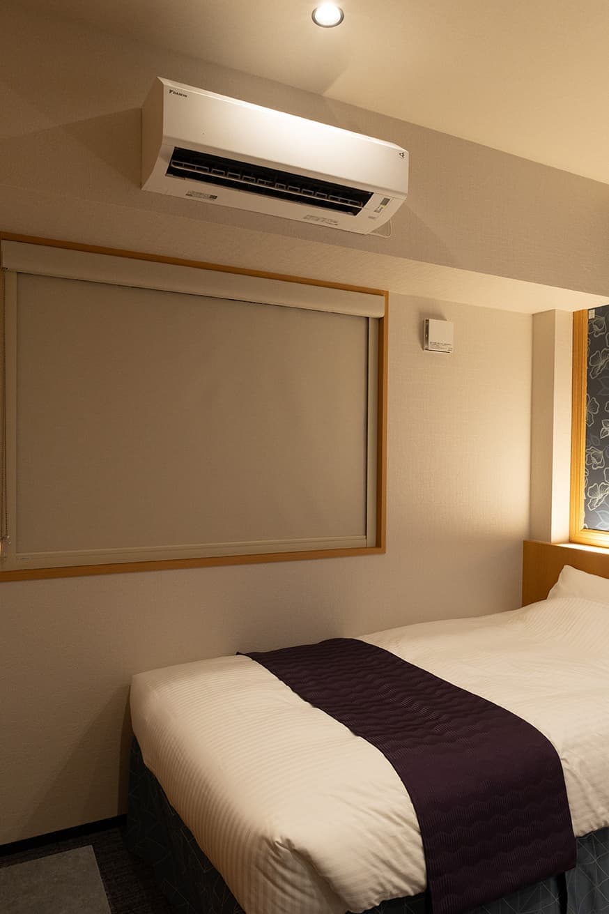 306号室 シングルルームのシャワールーム