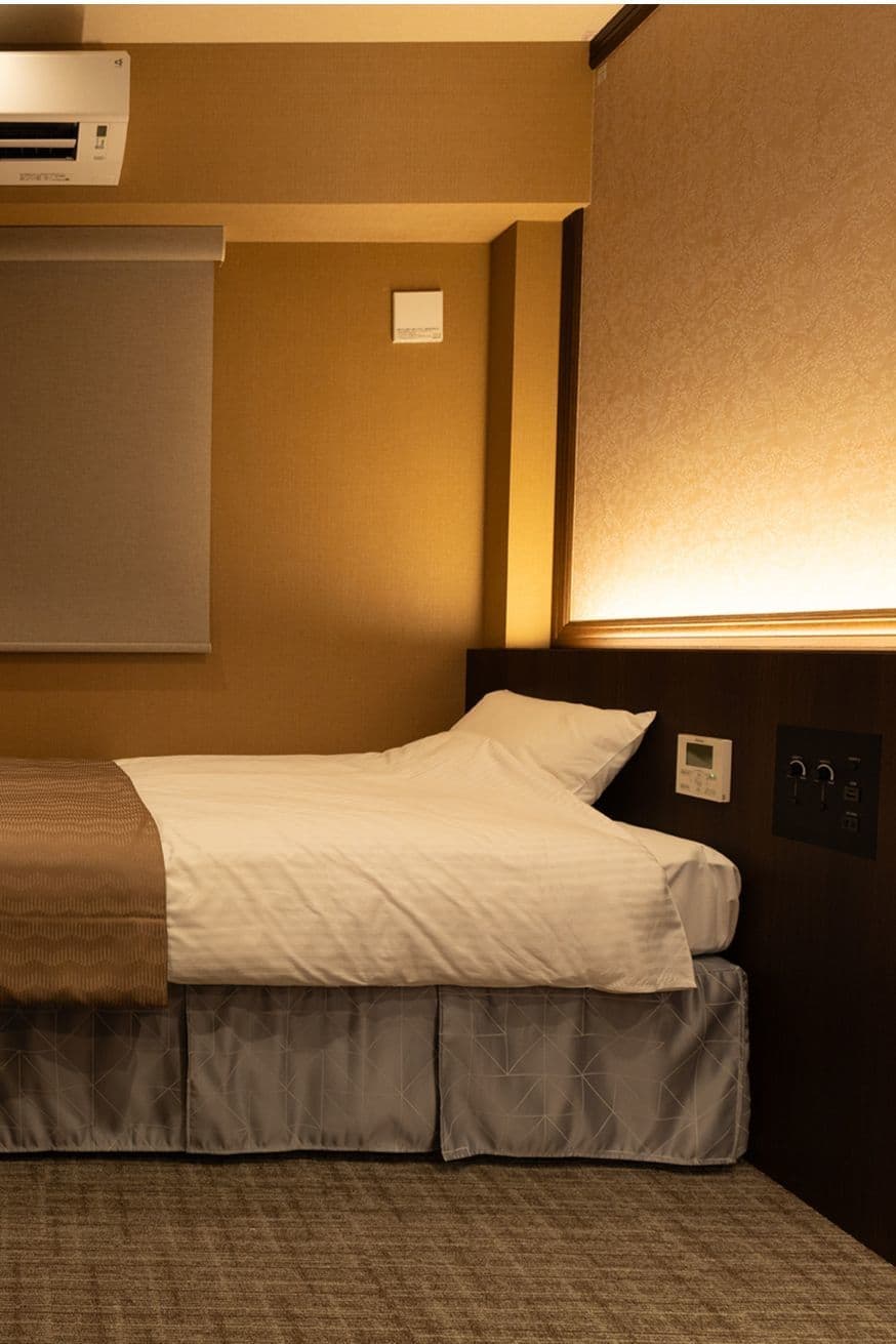 208号室 シングルルームのシャワールーム